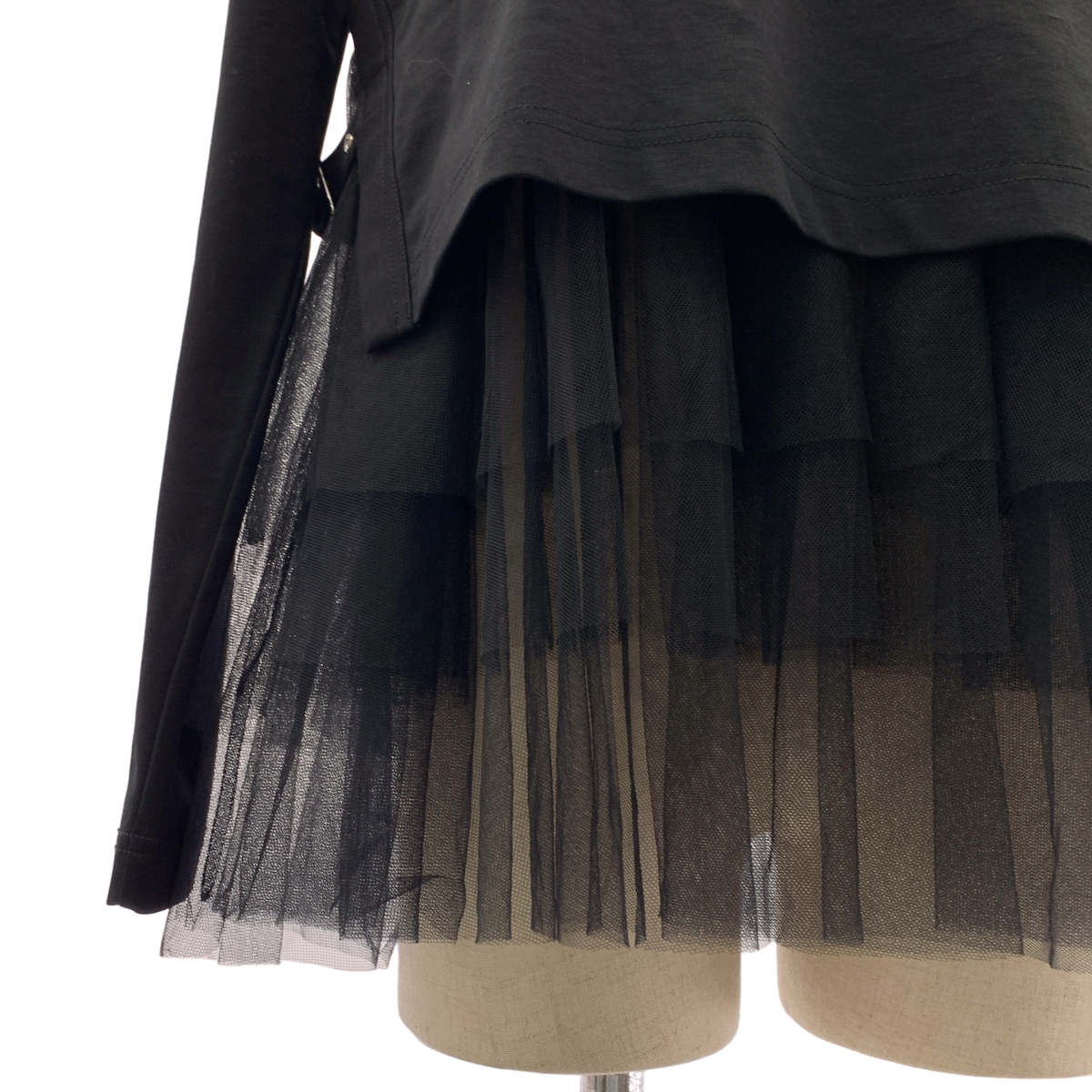 noir kei ninomiya / ノワールケイニノミヤ チュールレイヤード ダブルアジャスター プルオーバー