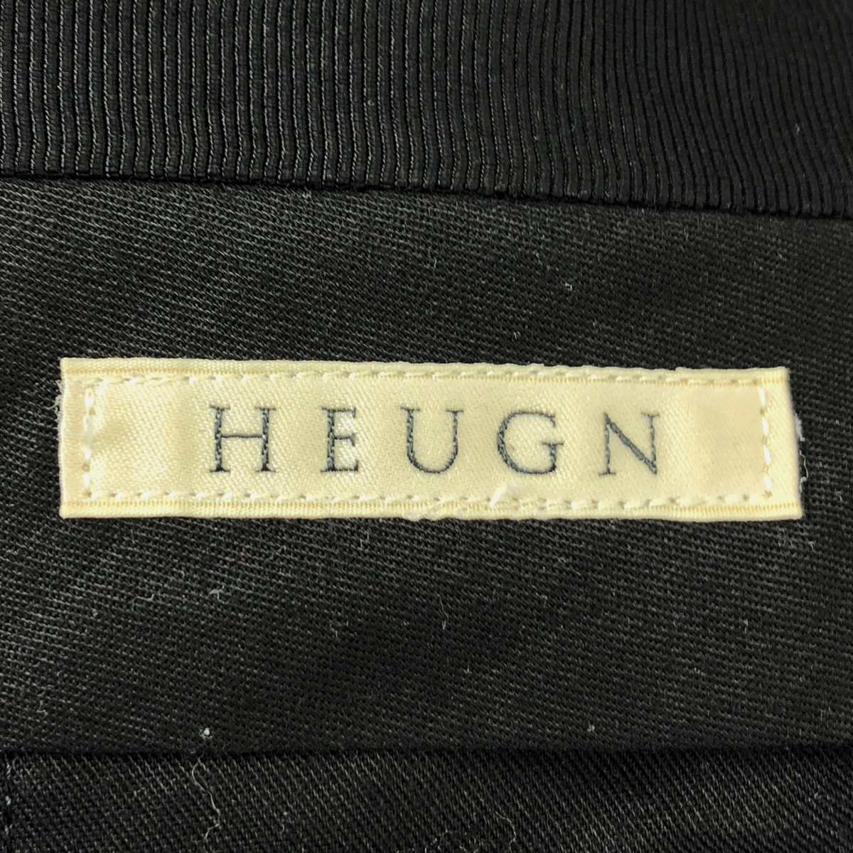 HEUGN / ユーゲン ウール 2タック テーパード トラウザーズ パンツ