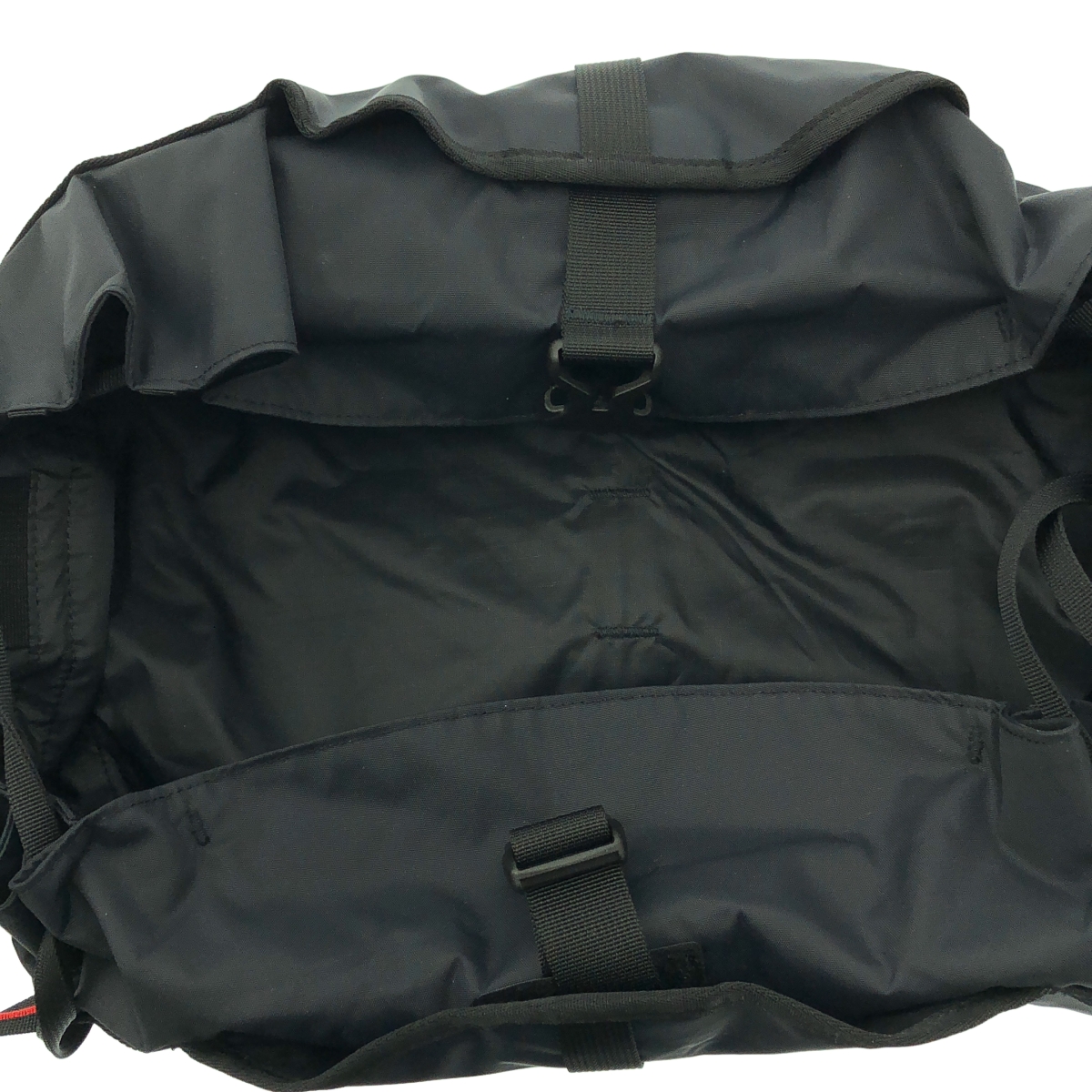 THE NORTH FACE / ザノースフェイス Escape Shoulder Pouch  / NM82232 ロゴ エスケープ ショルダーポーチ バッグ / ユニセックス
