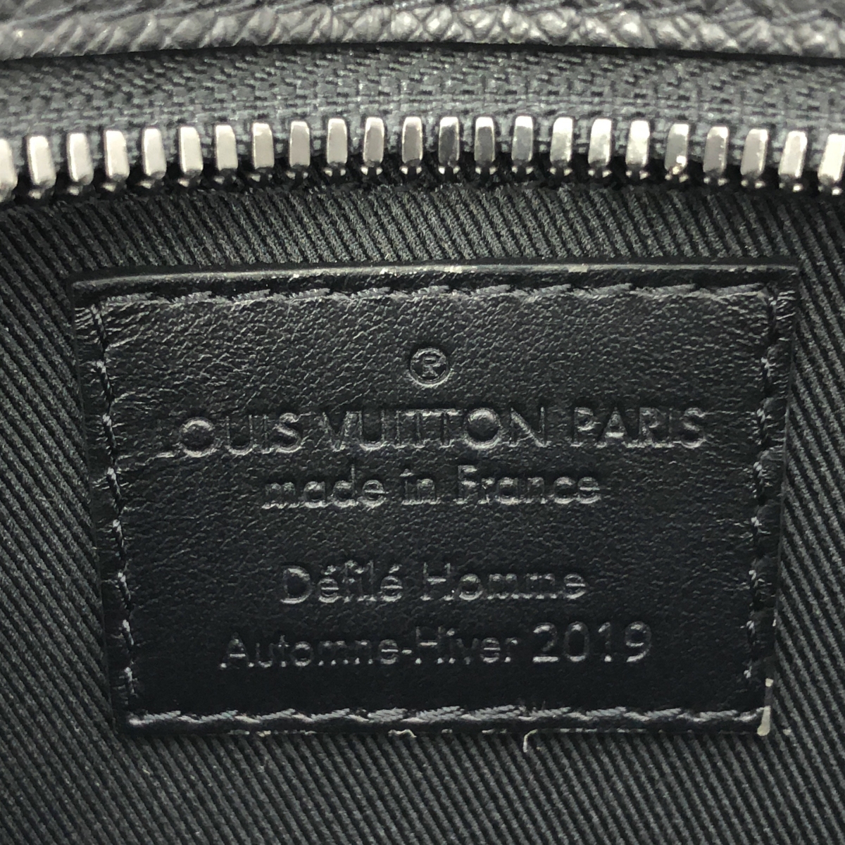 Louis Vuitton / ルイヴィトン M30351 / タイガ ソフトトランク レザー チェーン ショルダーバッグ