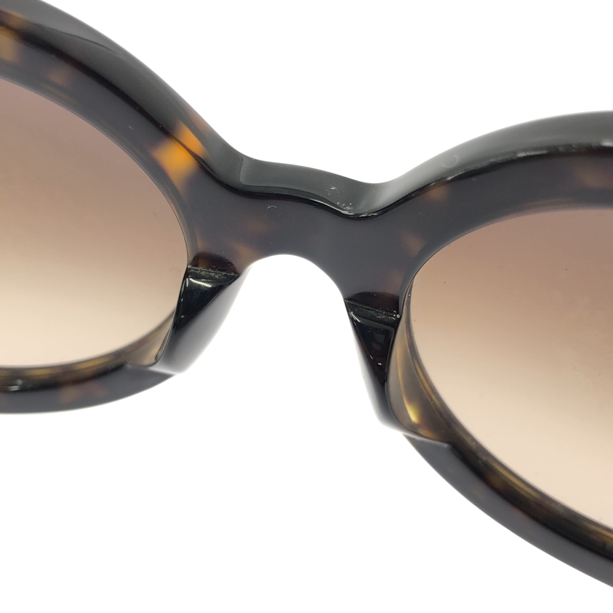 PRADA / プラダ SPR27N-A / ミニマルバロック ロゴ サングラス アイウェア / 純正ケース付き