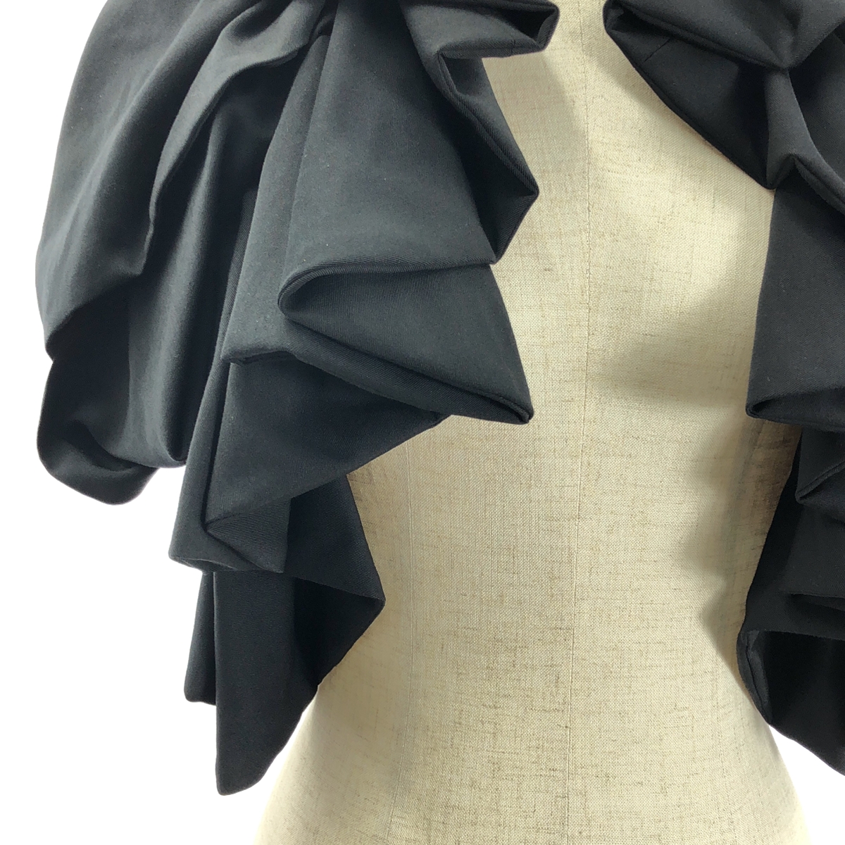 COMME des GARCONS / コムデギャルソン ウール フリル ボレロ