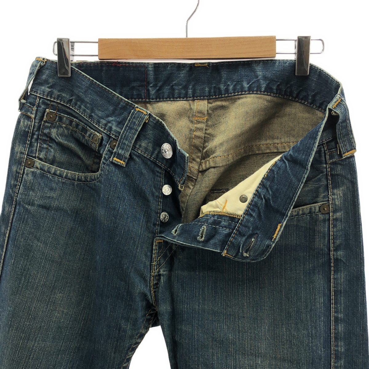 Levi's red / リーバイスレッド バイソンスカル刺しゅう 限定モデル デニムパンツ