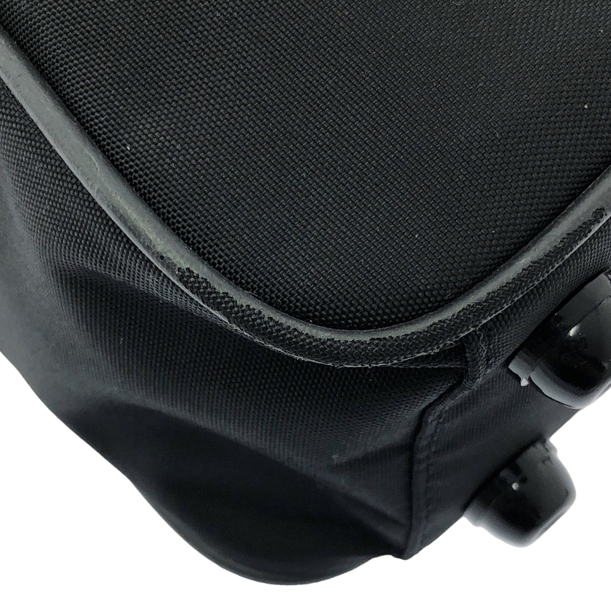 その他 ナイロン ロゴ ショルダーバッグ