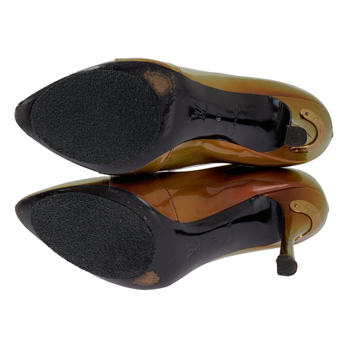 Louis Vuitton / ルイヴィトン エナメルレザー ロゴプレート ヒールパンプス