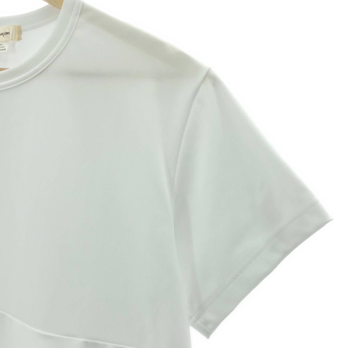 COMME des GARCONS / コムデギャルソン 再構築 ポリエステル Tシャツ