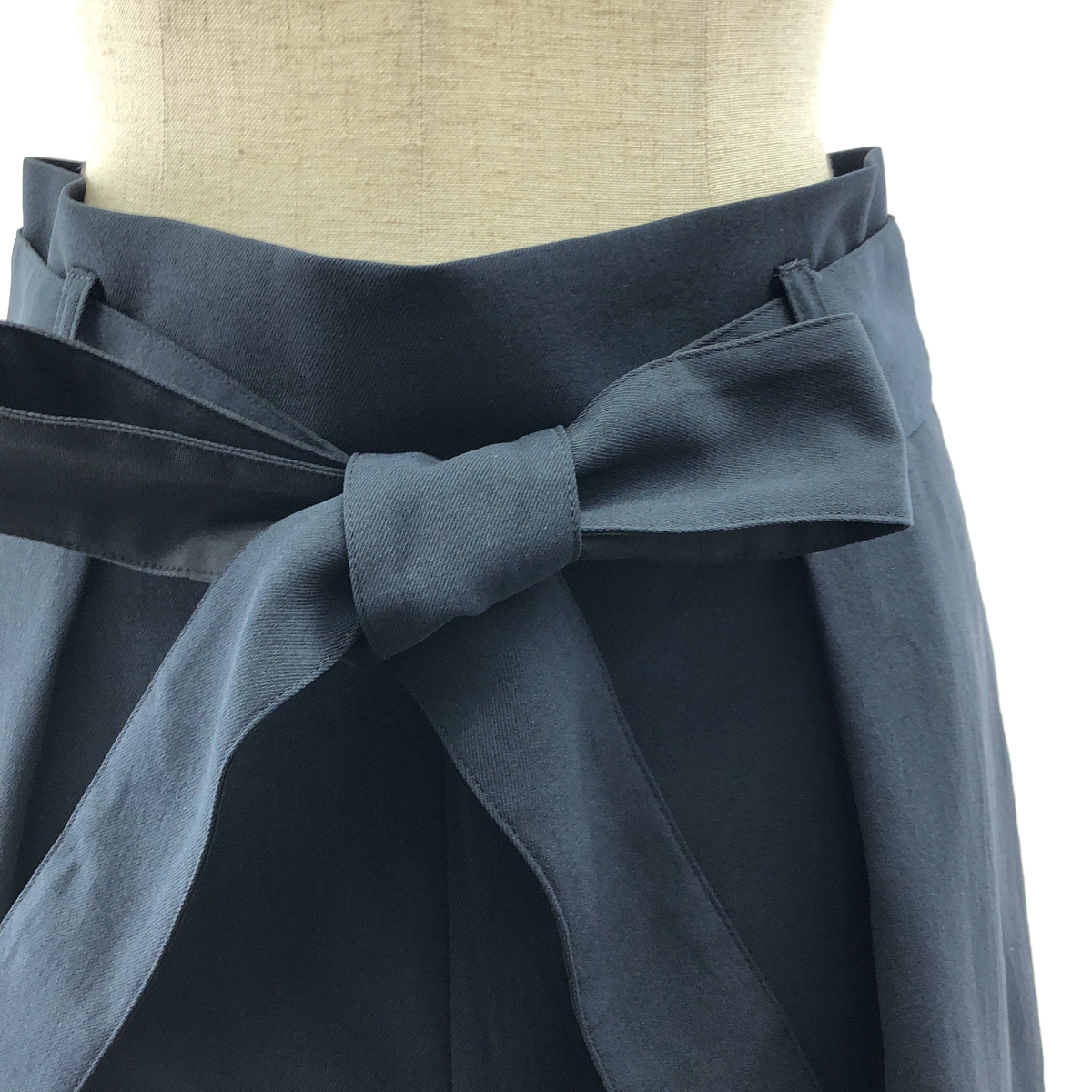 その他 ベルト付き タイトスカート