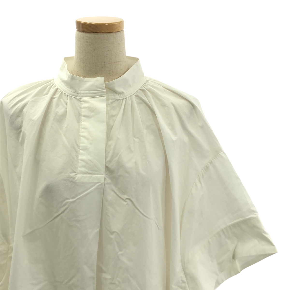 その他 スタンドカラー ボリューム ブラウス