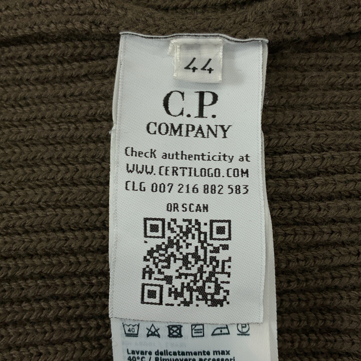 C.P. COMPANY / シーピーカンパニー ウールミックス ボタンネック リブニット