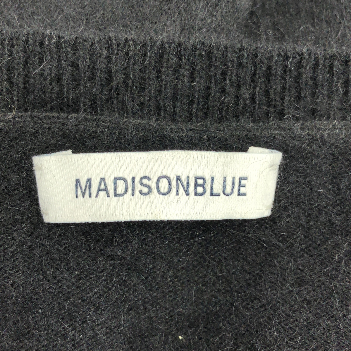 MADISON BLUE / マディソンブルー ラクーンファーVネックニット セーター