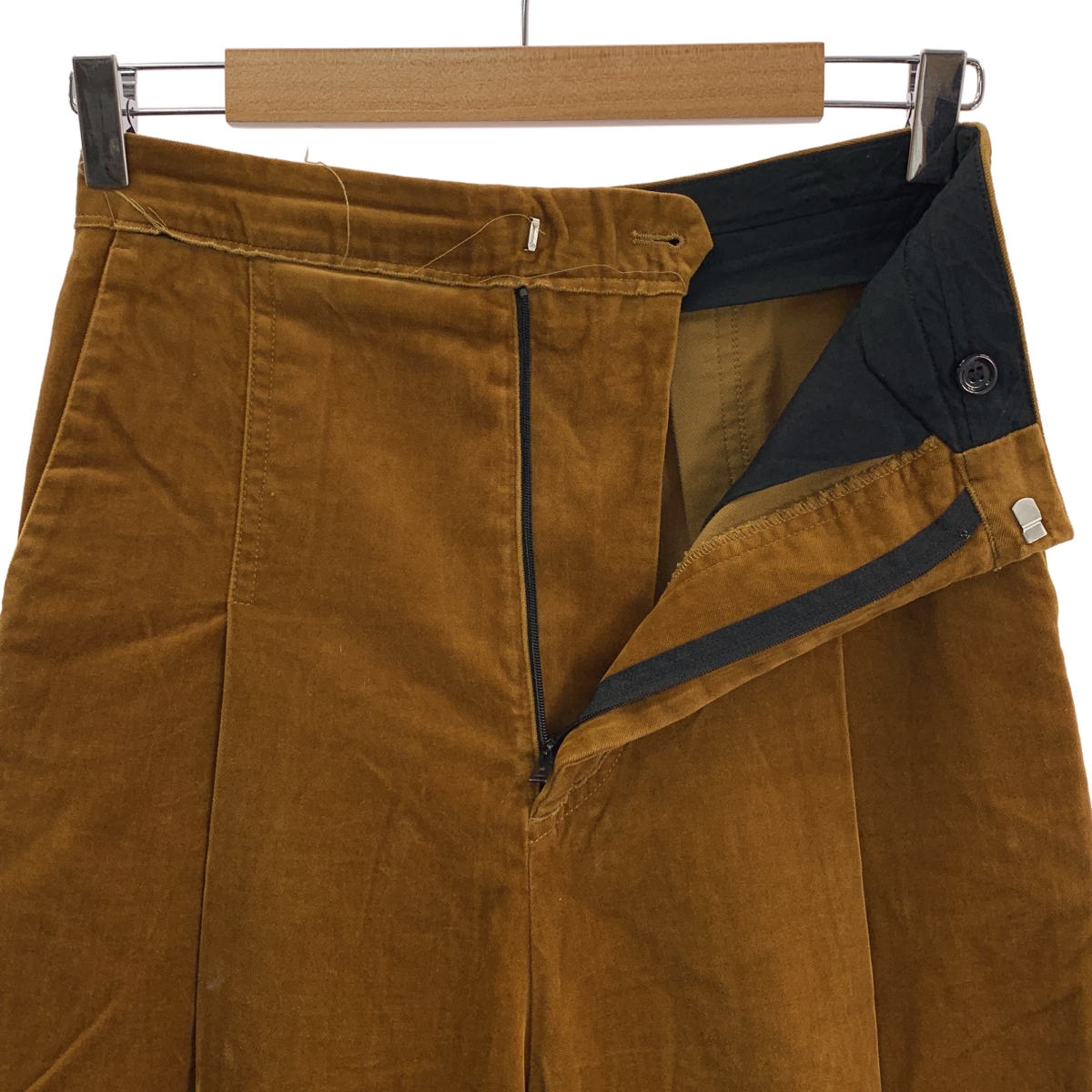 GOLDEN GOOSE / ゴールデングース リブレスコーデュロイ タックワイドパンツ