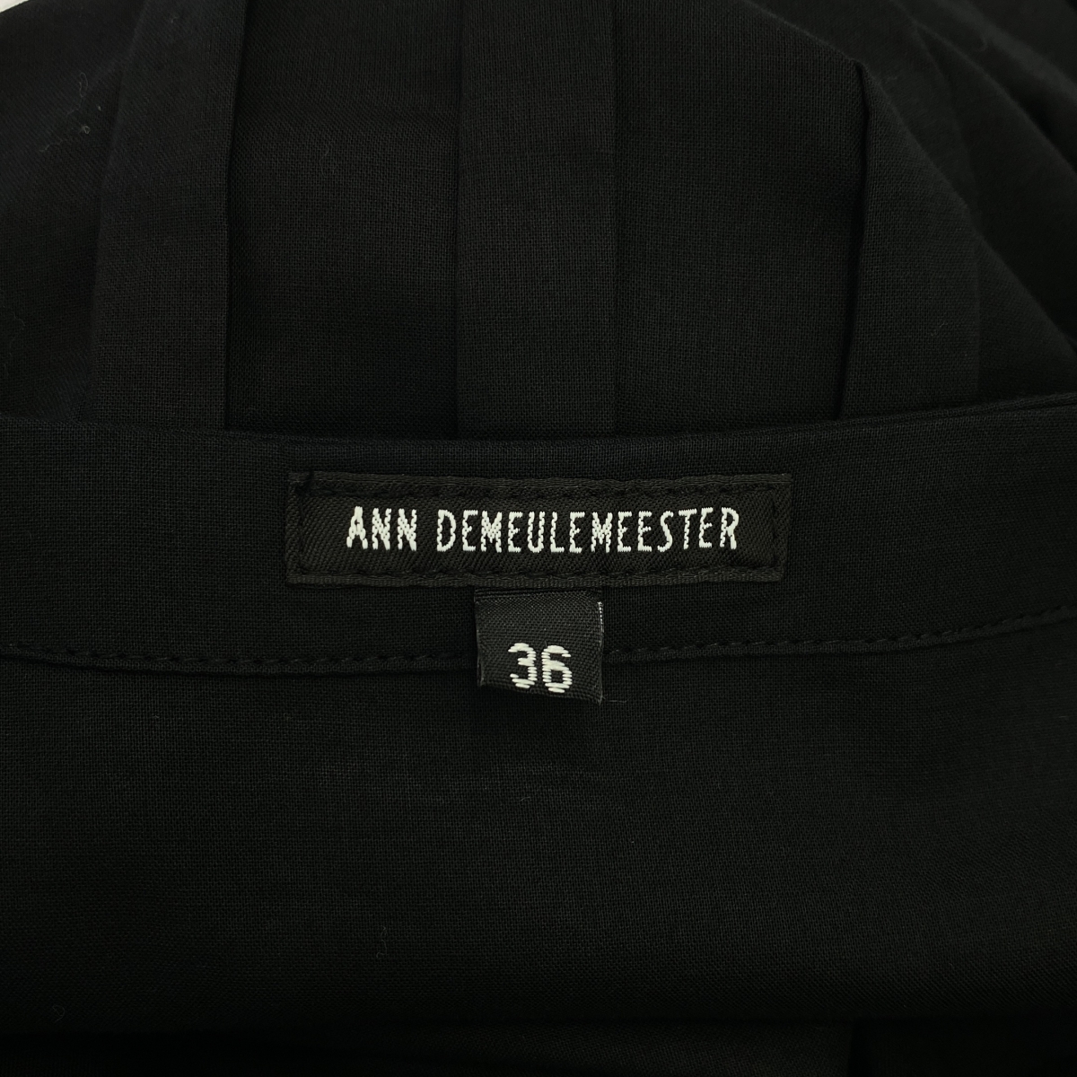 ANN DEMEULEMEESTER / アンドゥムルメステール ライン ギャザー バンドカラー ロングシャツ