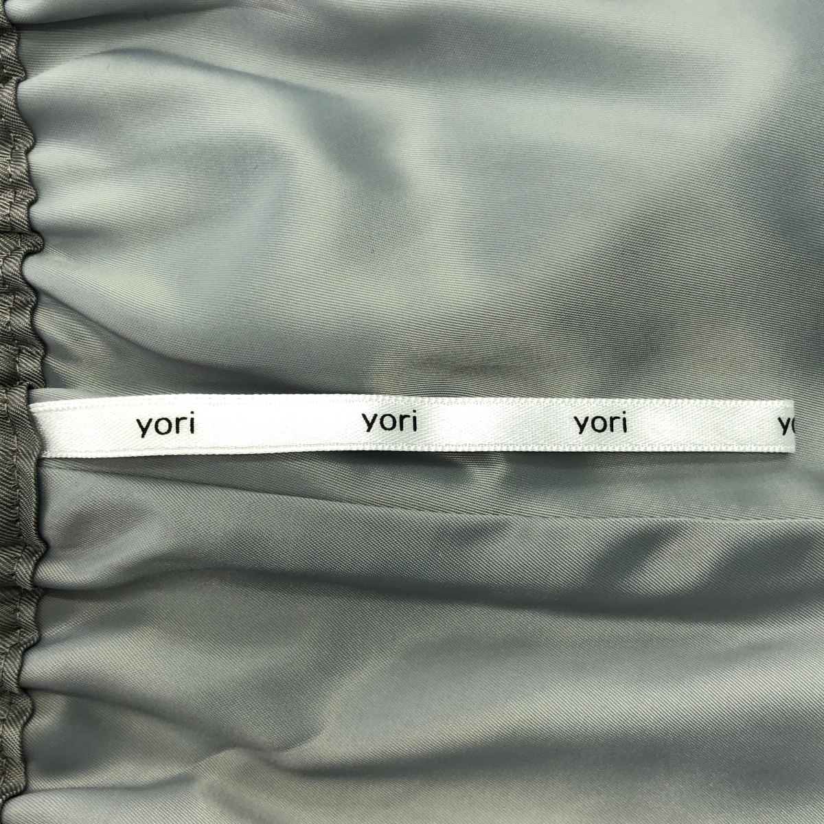 yori / ヨリ ウール タック イージーパンツ