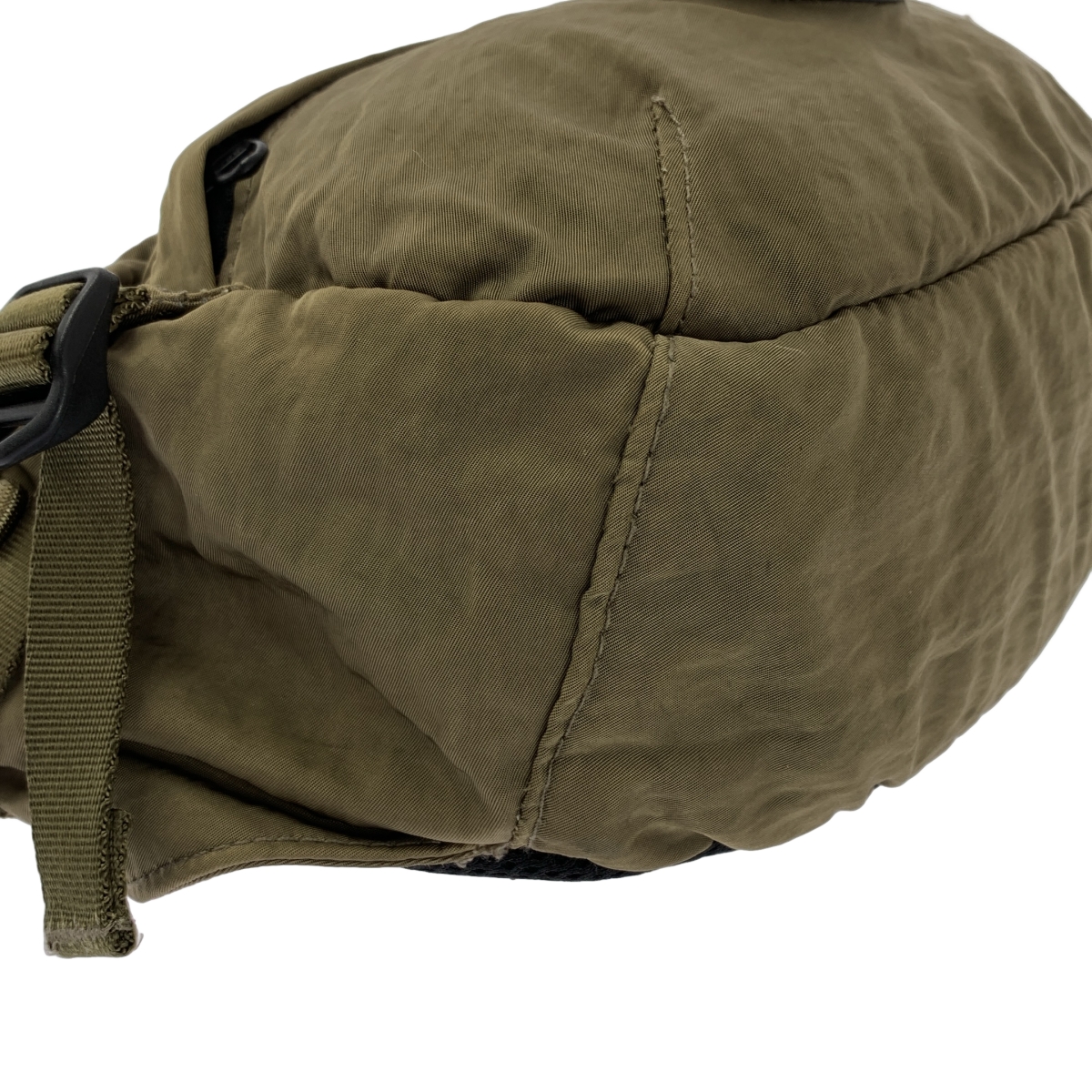 C.P. COMPANY / シーピーカンパニー マルチフィラメント ナイロン ボディ ショルダー バッグ