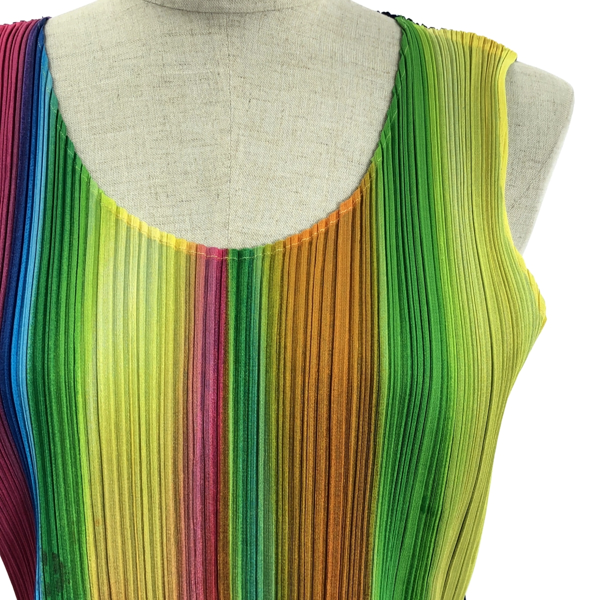 PLEATS PLEASE ISSEY MIYAKE / プリーツプリーズイッセイミヤケ レインボー ノースリーブ プルオーバー