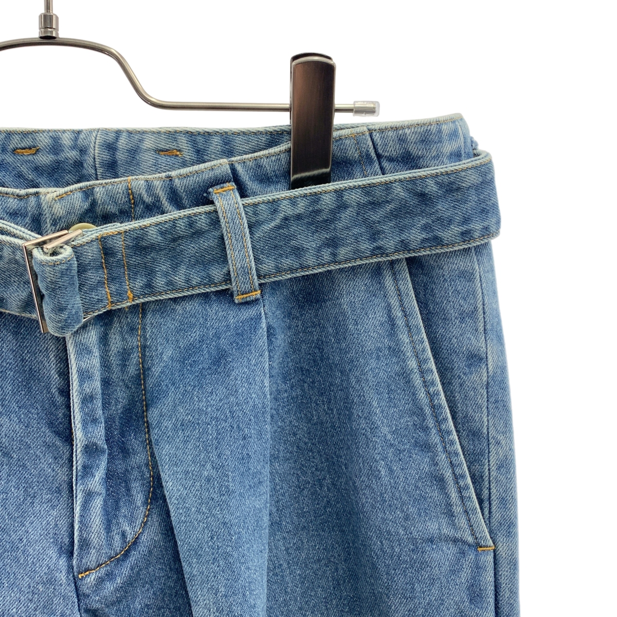 KUON / クオン × DAN / ダン別注 ベルテッド タック デニムパンツ