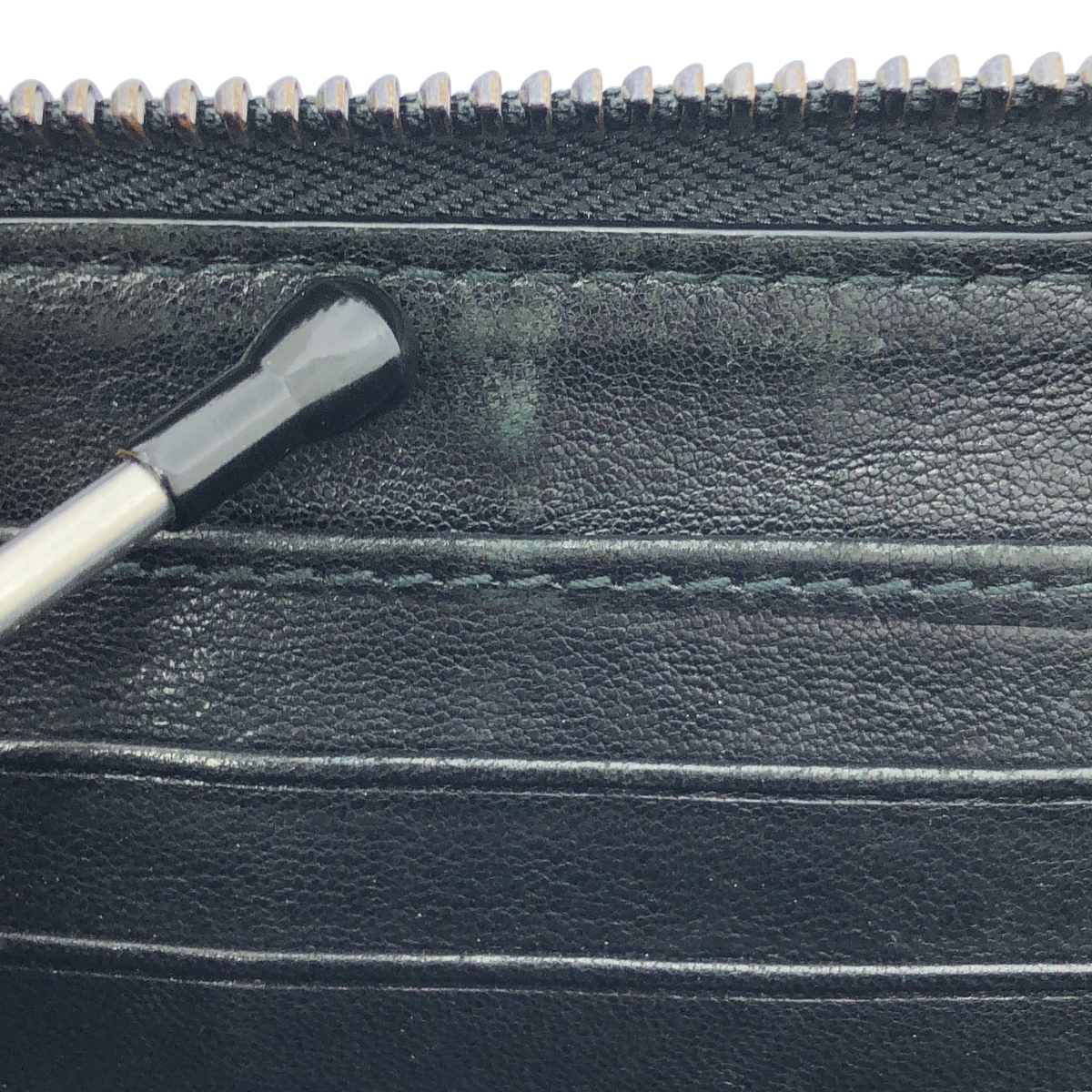 JIMMY CHOO / ジミーチュウ レザー スタッズ レインボー ラウンドジップ ウォレット 長財布 / ユニセックス