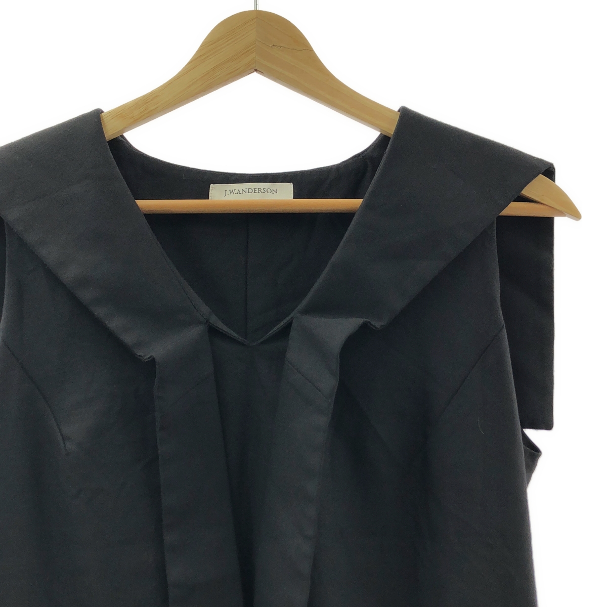 JW Anderson / ジェイダブルアンダーソン ウール カシミヤ ノースリーブ セーラーカラー トップス