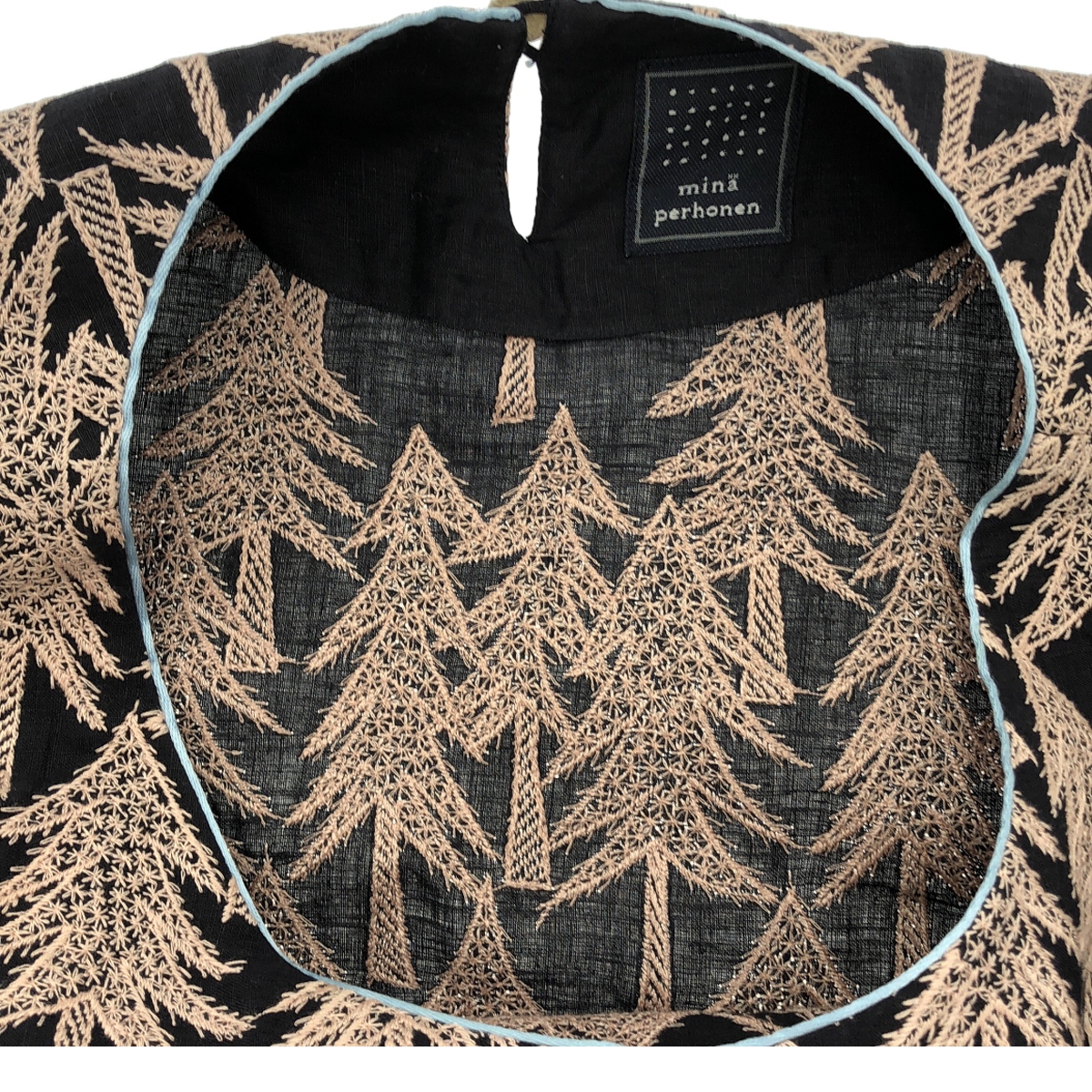 mina perhonen / ミナペルホネン land theater / ランドシアター エンブロイダリー ポケット付き ワンピース