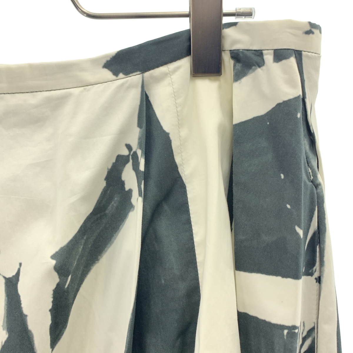 JIL SANDER NAVY / ジルサンダーネイビー タック プリント ロングスカート