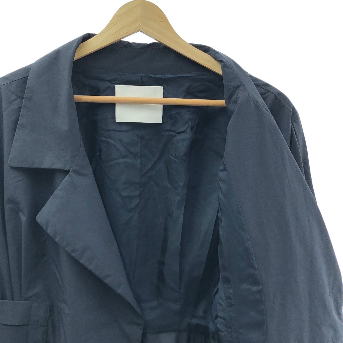 Mame Kurogouchi / マメクロゴウチ スリーブ レースアップ トレンチコート