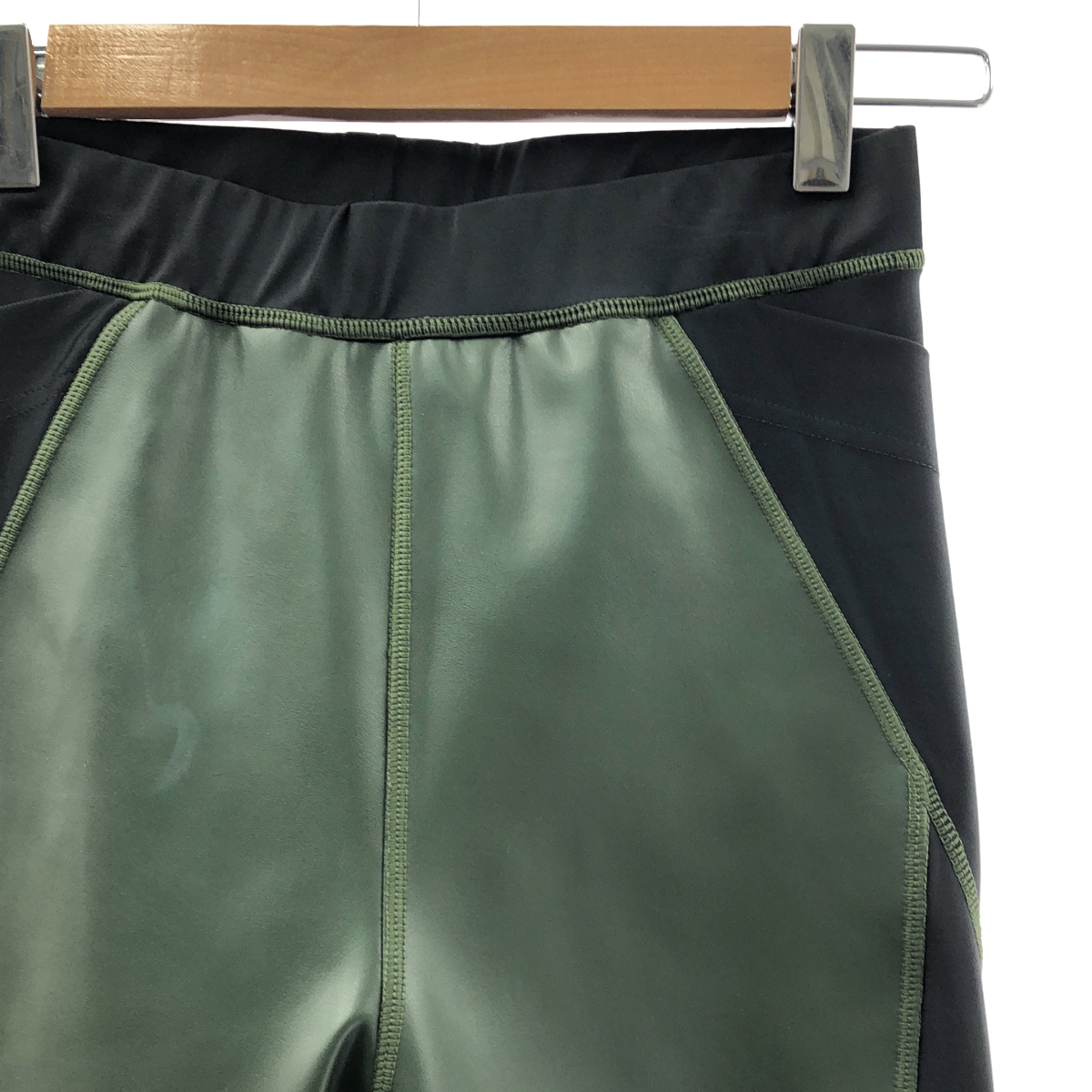 sacai / サカイ フェイクレザー レギンス パンツ