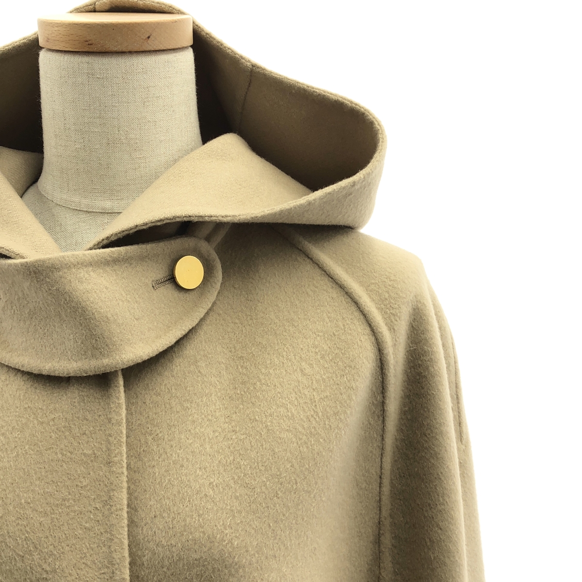 BEIGE， / ベイジ ウール オーバーシルエット ケープコート