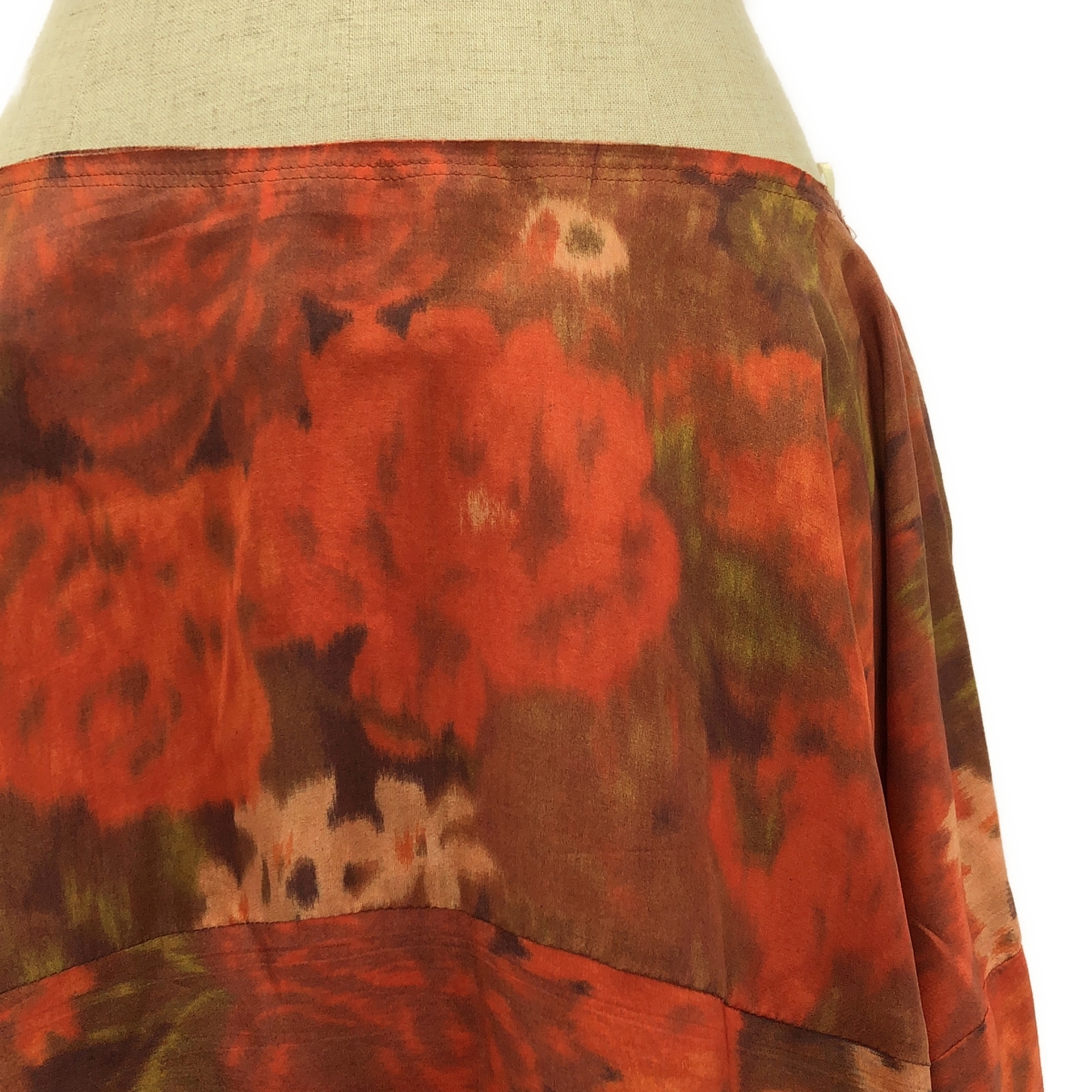 COMME des GARCONS / コムデギャルソン silk 100％ / シルク 総柄 断ち切り パッチ サイドジップ スカート