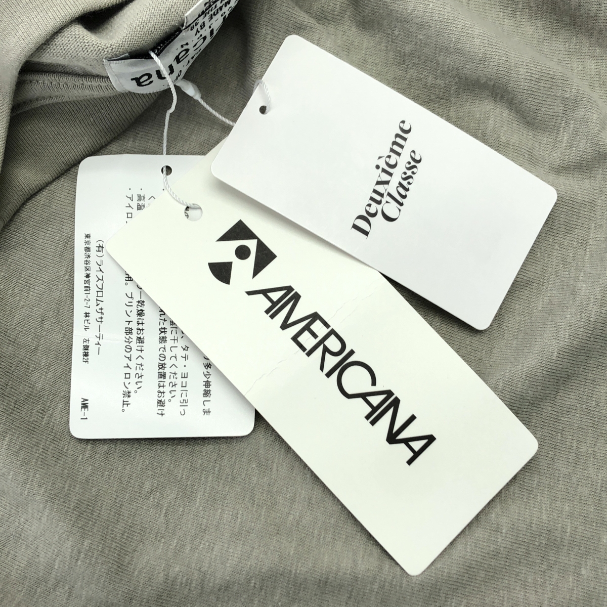 Deuxieme Classe / ドゥーズィエムクラス AMERICANA 別注 Hey Dude ロゴ クルーネックカットソー