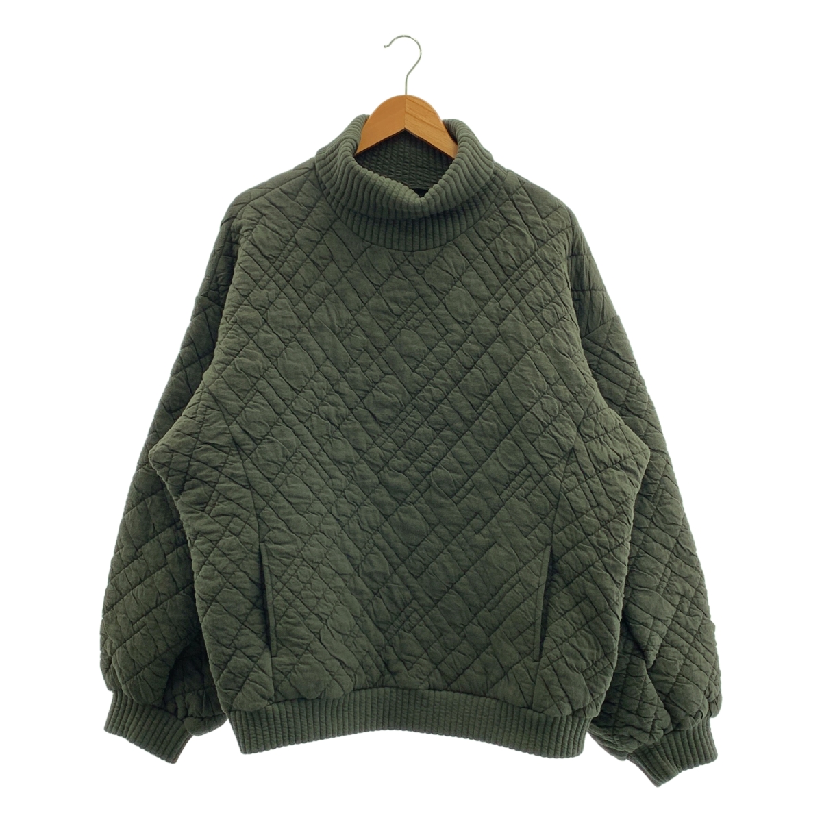 my beautiful landlet / マイビューティフルランドレット ビッグシルエット キルティング ハイネック プルオーバー