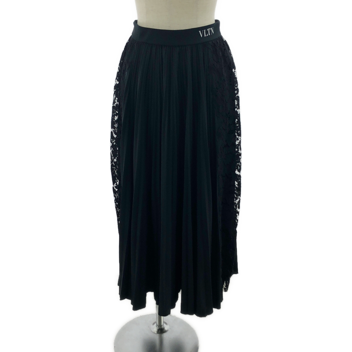 VALENTINO / ヴァレンティノ