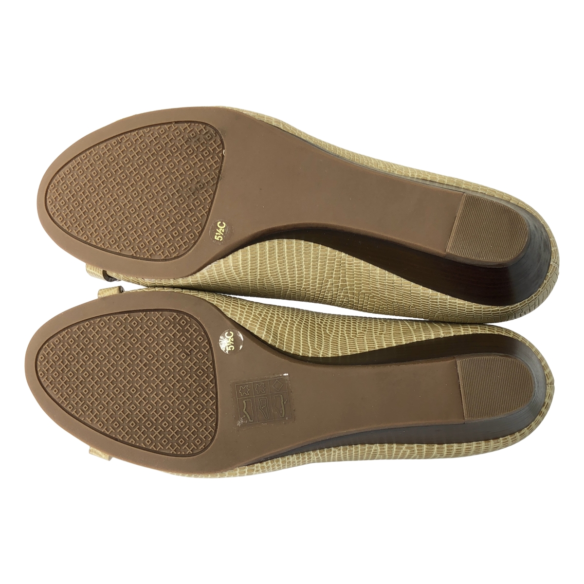 TORY BURCH / トリーバーチ エンボスレザー ウェッジ パンプス