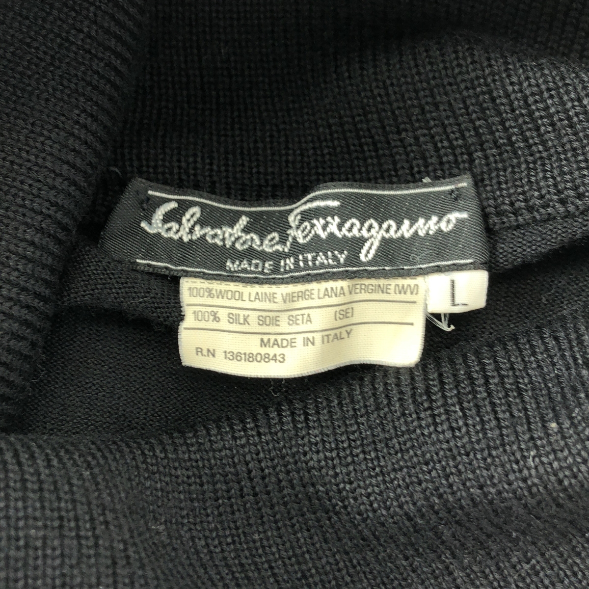 Salvatore Ferragamo / サルヴァトーレフェラガモ シルク ウール 異素材 切替  総柄 アニマル タートルネック ニット セーター