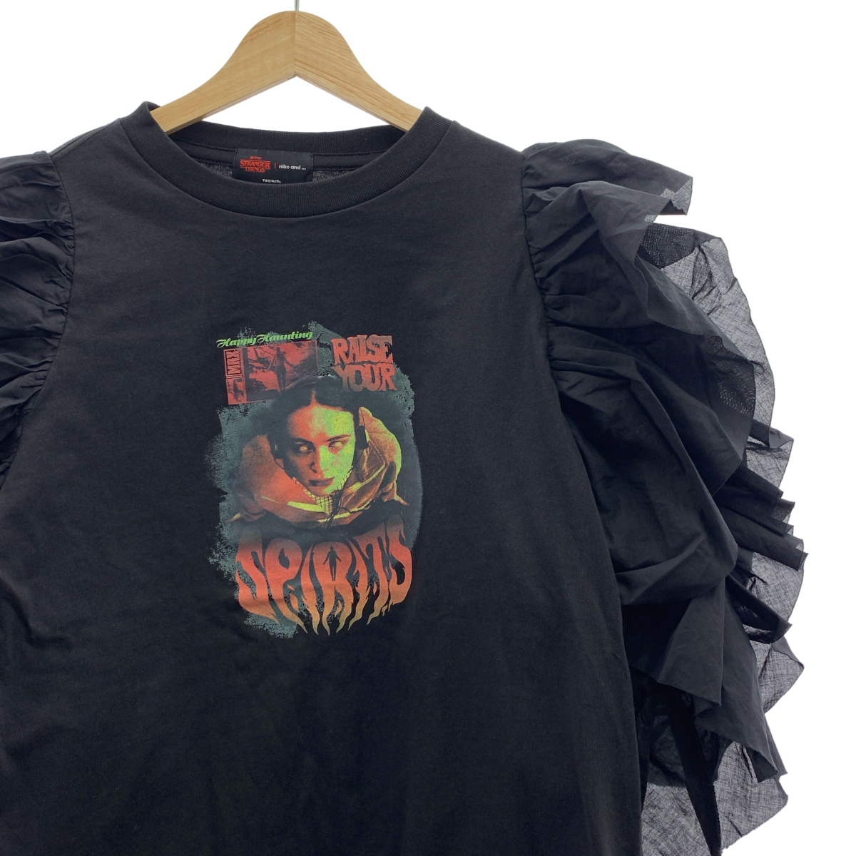 その他 【STRANGER THINGS】コラボ 両面プリント ラッフルスリーブTシャツ ブラウス