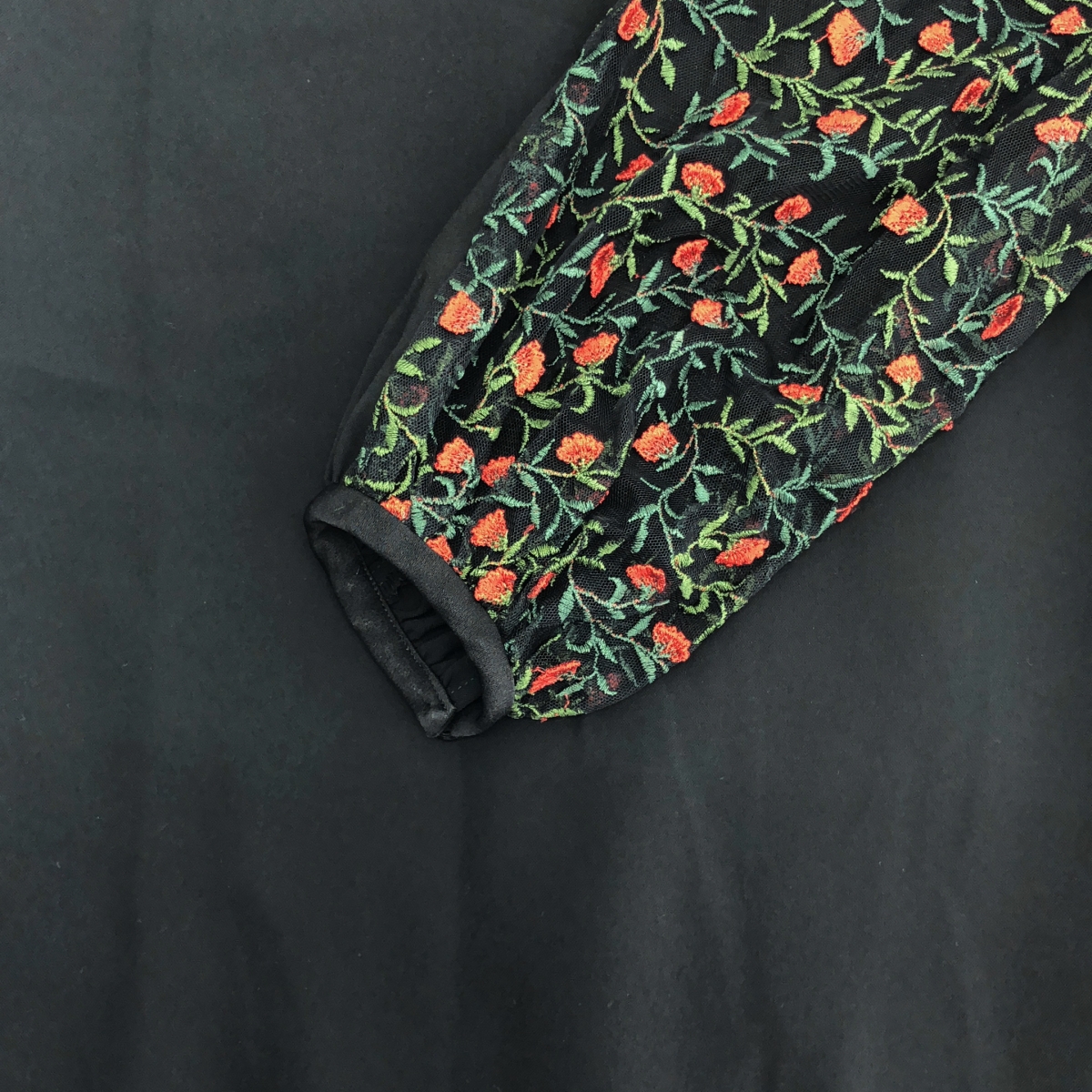 LOKITHO / ロキト 刺しゅう デザイン ドレス ワンピース