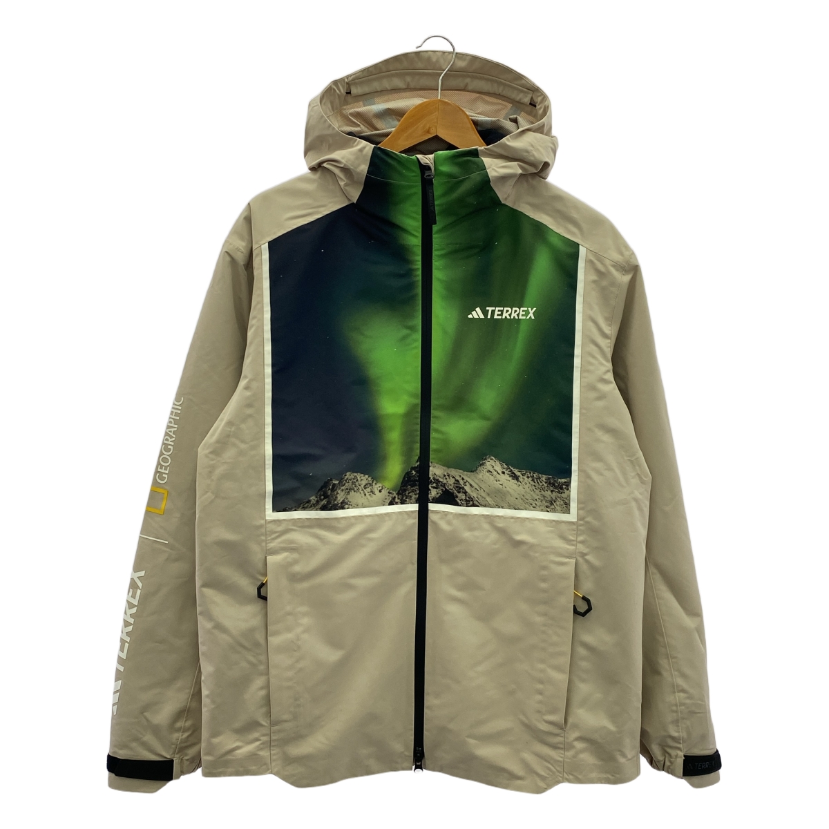 adidas / アディダス