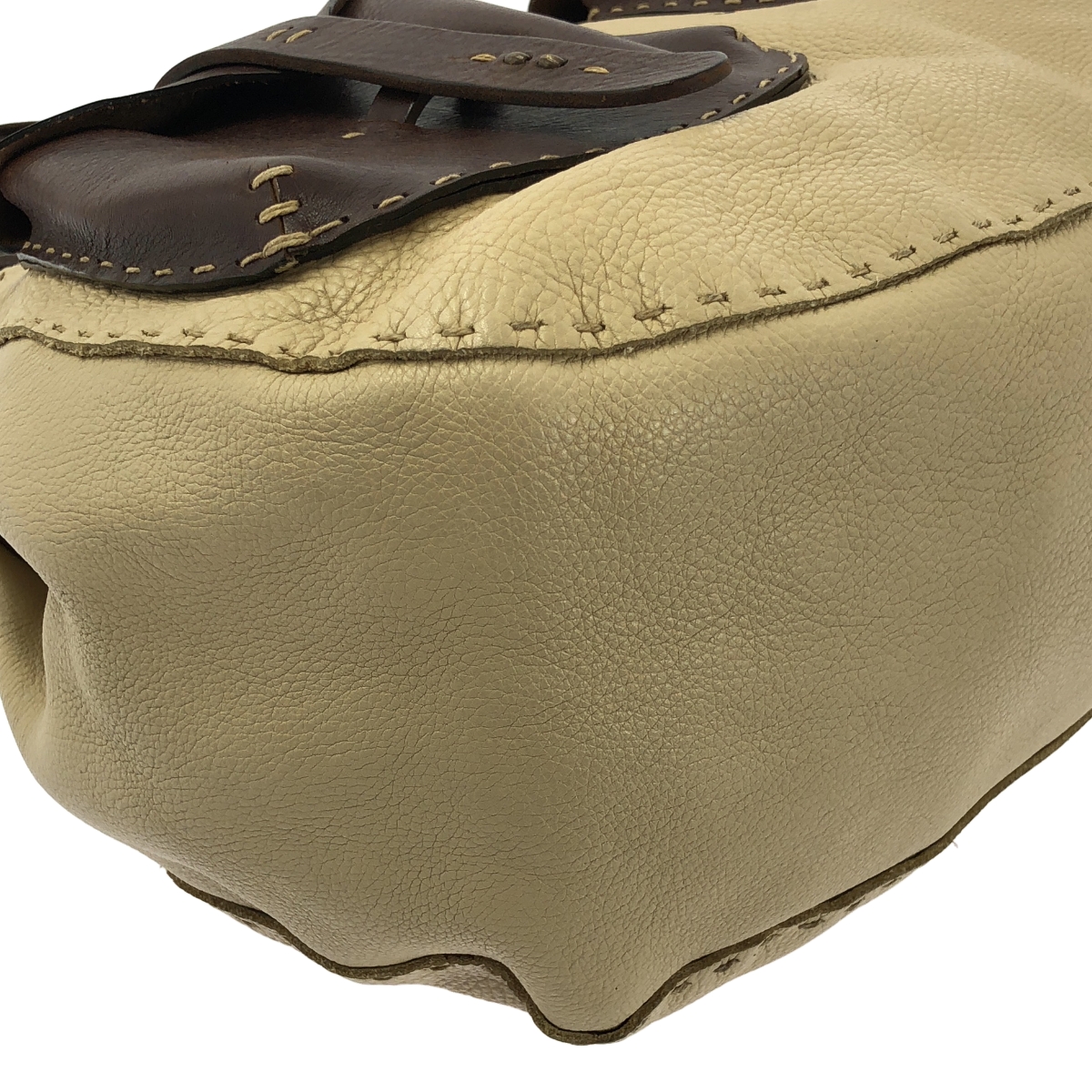 HENRY BEGUELIN / エンリーベグリン オミノ刺しゅう レザーバッグ