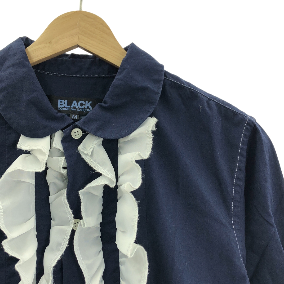 BLACK COMME des GARCONS / ブラックコムデギャルソン コットン フリル ラウンドカラー シャツ
