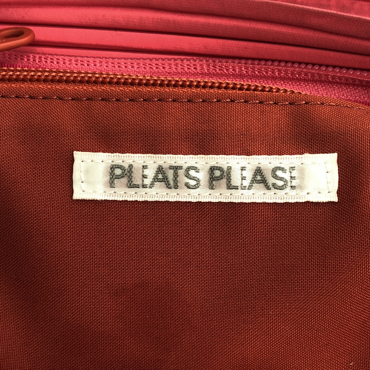 PLEATS PLEASE ISSEY MIYAKE / プリーツプリーズイッセイミヤケ プリーツ ハーフムーン ハンドバッグ