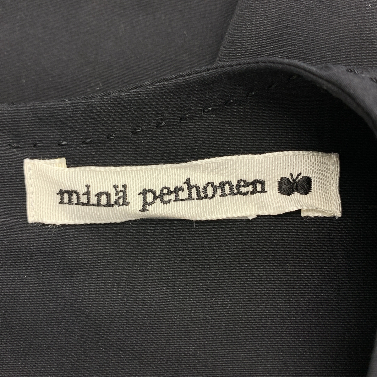 mina perhonen / ミナペルホネン choucho / ちょうちょ エンブロイダリー ノースリーブ ブラウス