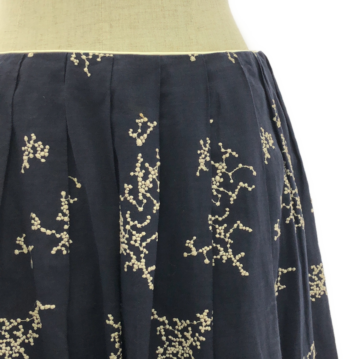 mina perhonen / ミナペルホネン senko-hanabi / リネン タック スカート