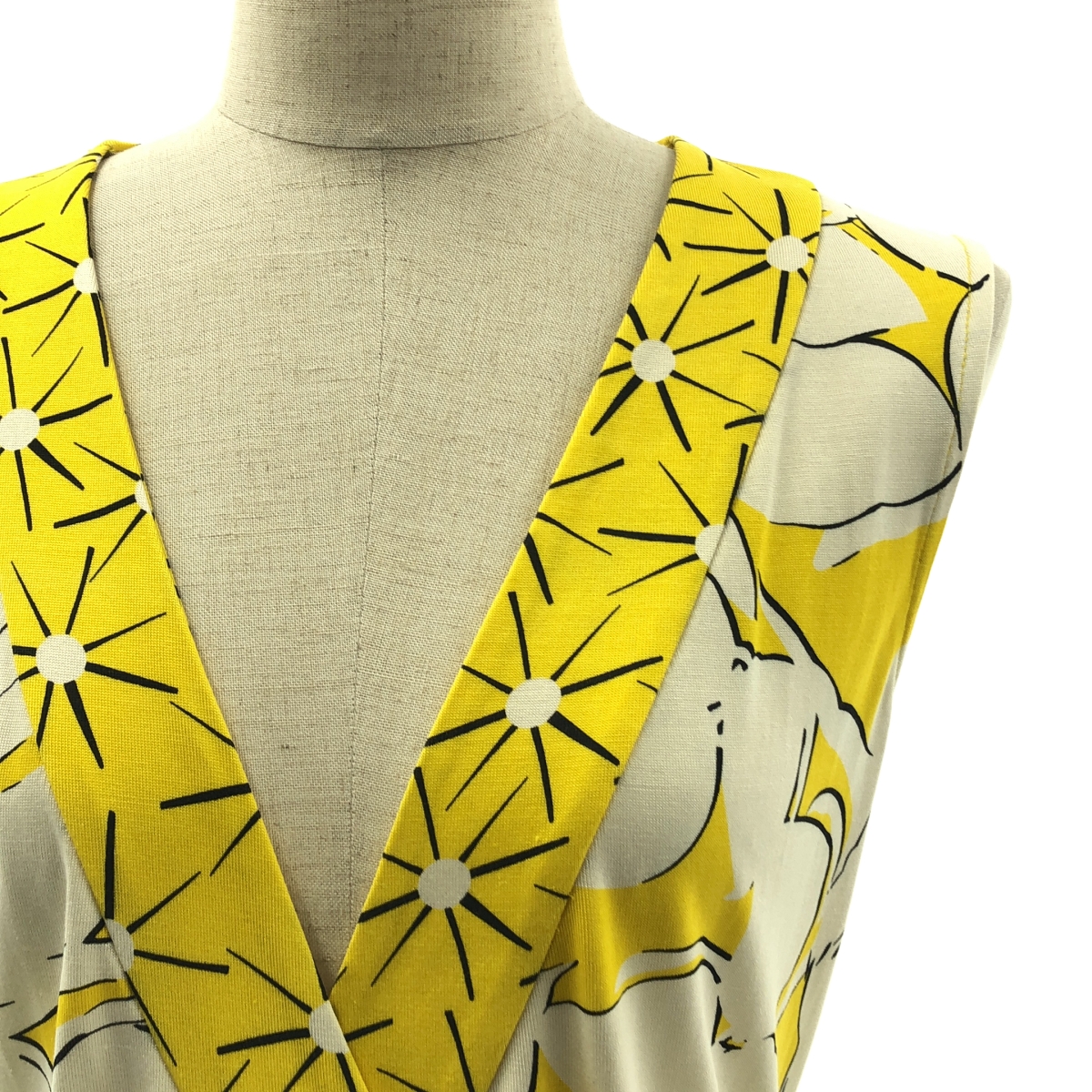DIANE VON FURSTENBERG / ダイアンフォンファステンバーグ シルク フラワープリントノースリーブ カシュクールワンピース