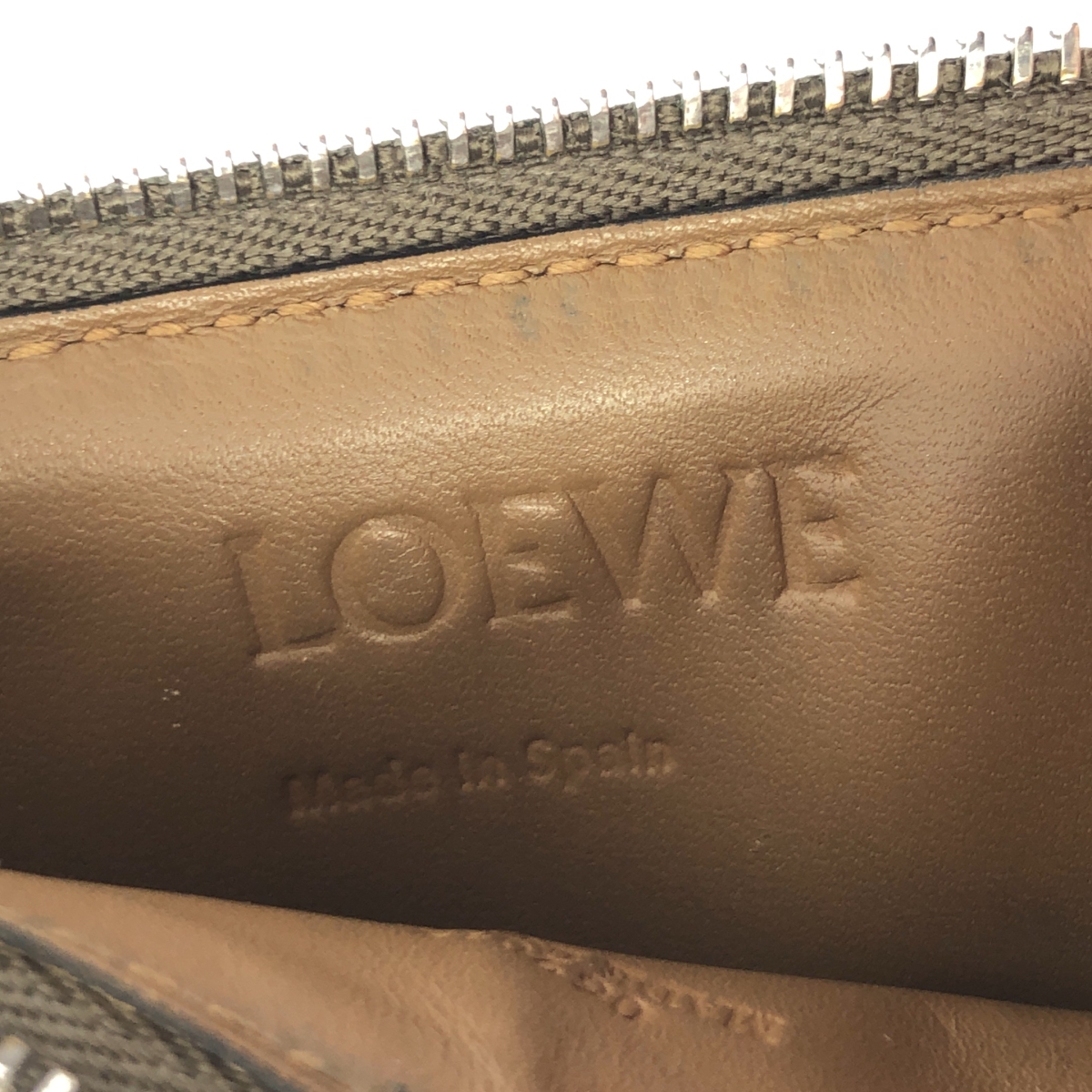 LOEWE / ロエベ アナグラム レザー フラグメントケース