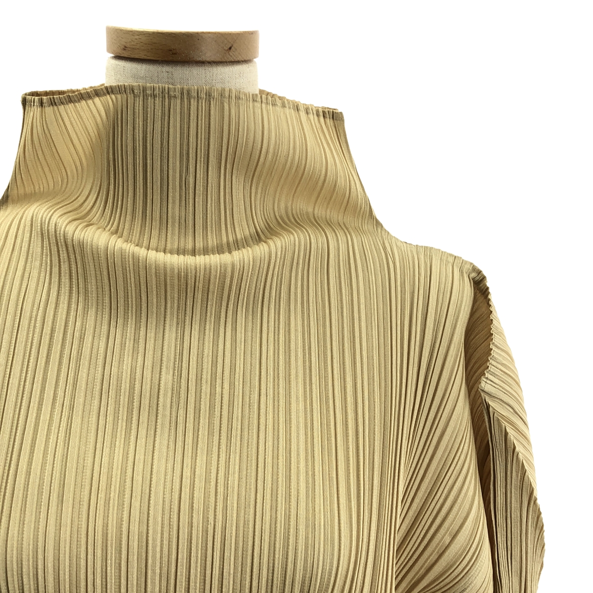 PLEATS PLEASE ISSEY MIYAKE / プリーツプリーズイッセイミヤケ ハイネック プルオーバー トップス
