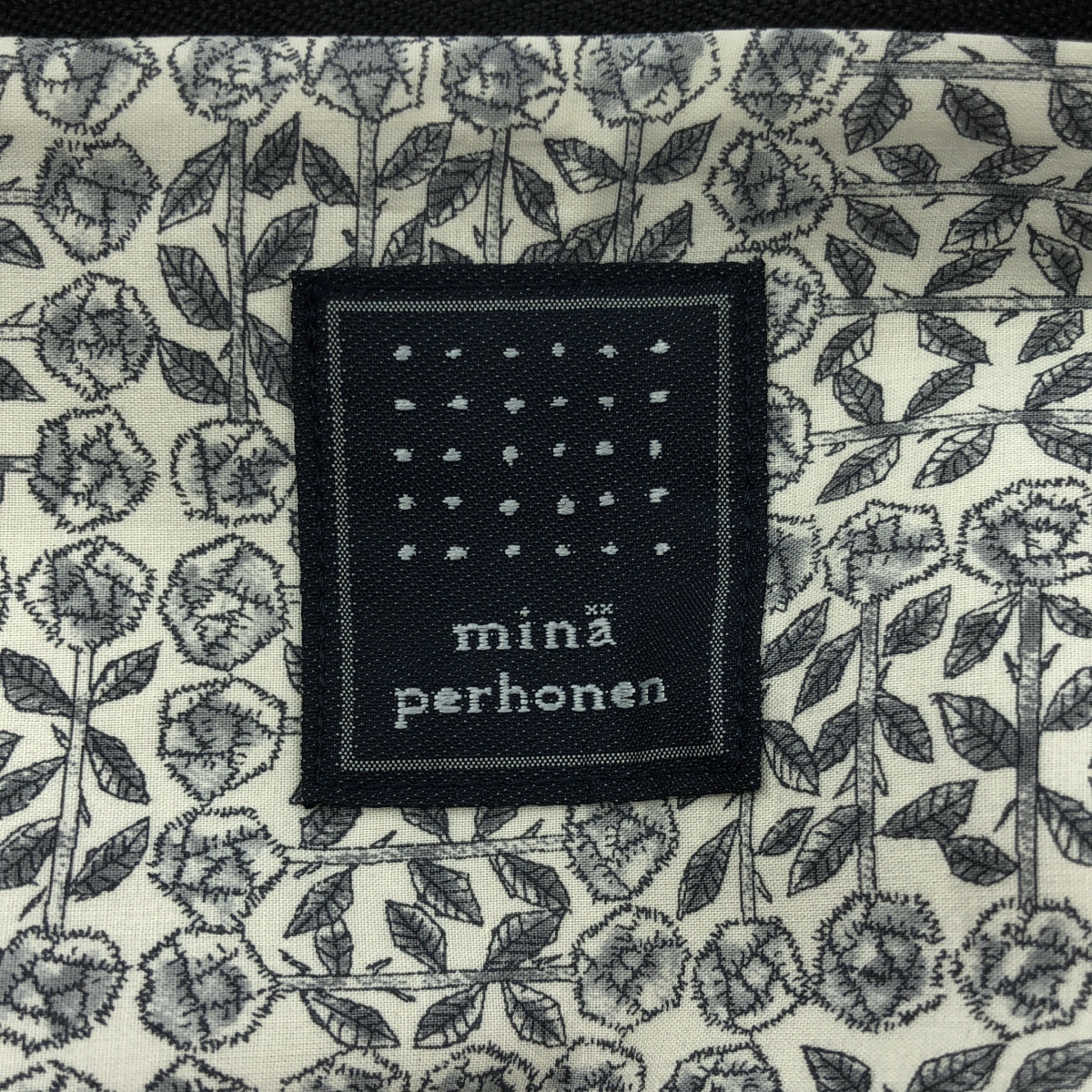 mina perhonen / ミナペルホネン tetra pochette -land puzzle×choucho- / ちょうちょ エンブロイダリー ショルダーバッグ ポーチ