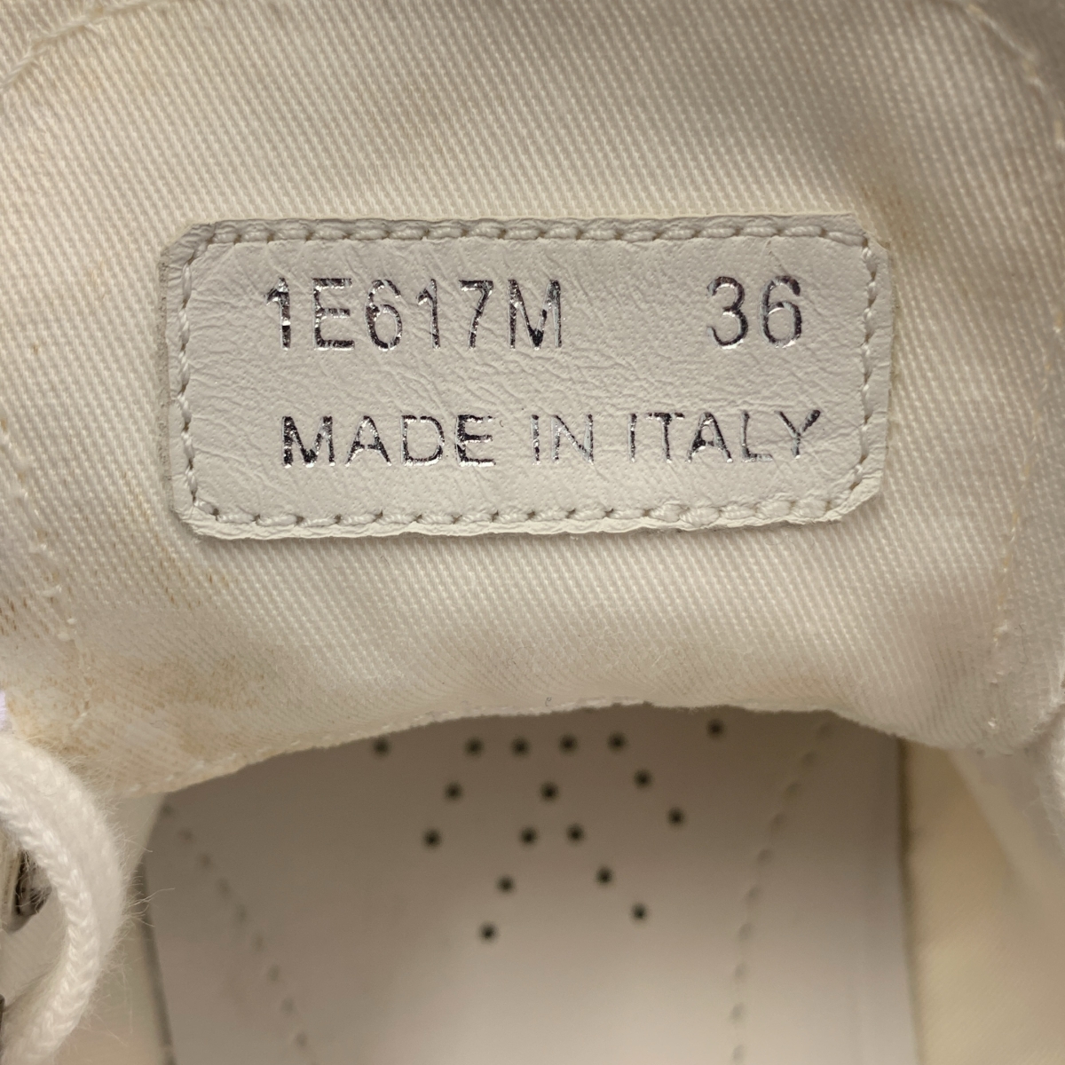 PRADA / プラダ キャンバス ドット ポインテッドトゥ スニーカー