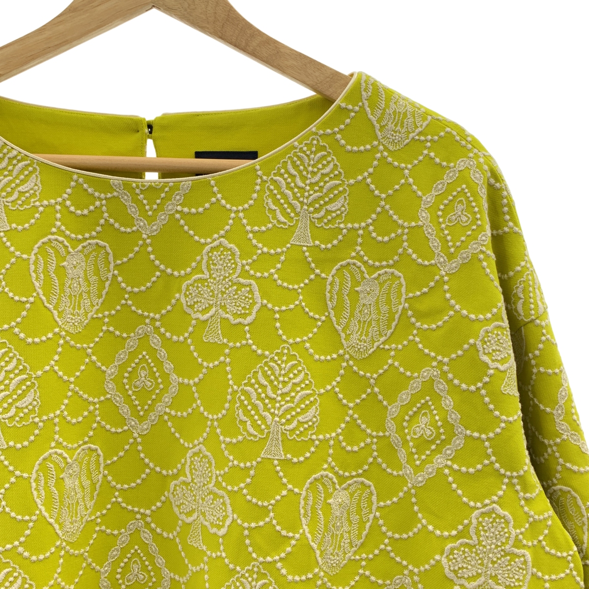 mina perhonen / ミナペルホネン forest card 総柄 刺しゅう プルオーバーブラウス