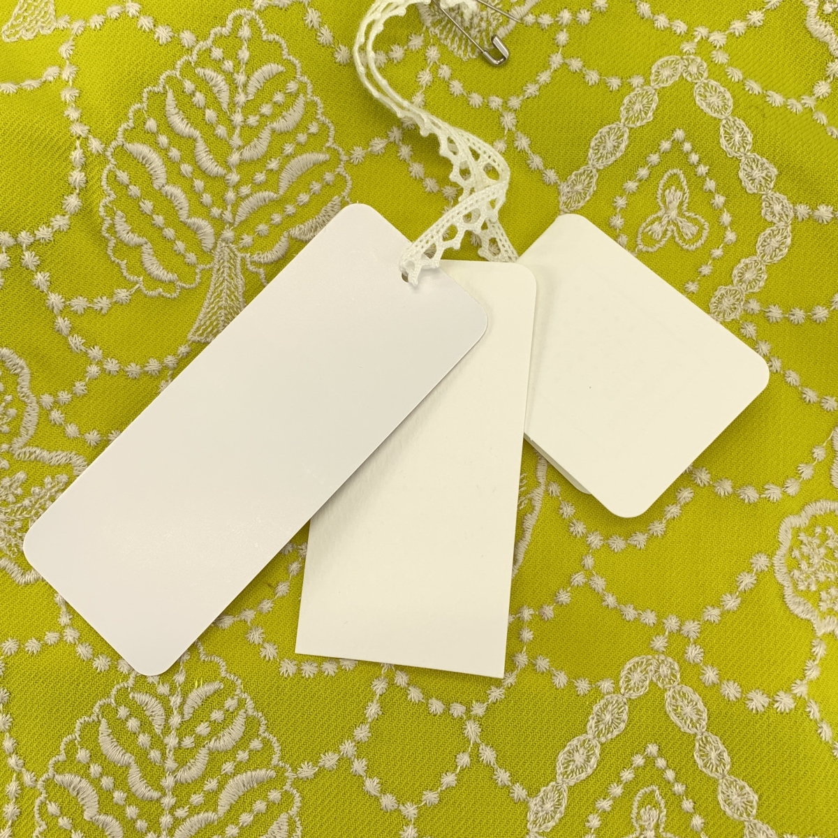 mina perhonen / ミナペルホネン forest card 総柄 刺しゅう プルオーバーブラウス