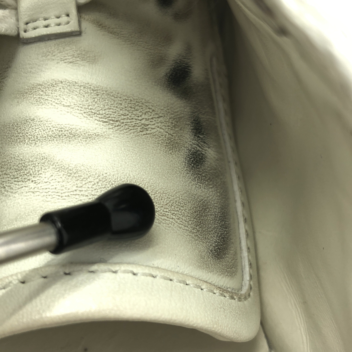 GUCCI / グッチ 431917 / レザー フラワー エンブロイダリー スニーカー