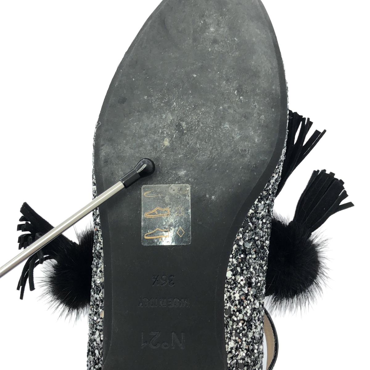 N°21 / ヌメロヴェントゥーノ GALAXI GLITTER ラウンドトゥ グリッター パンプス